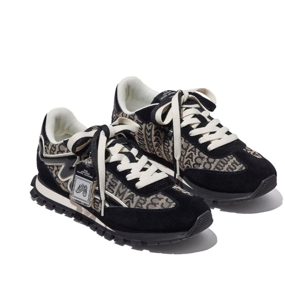 Black & Beige Marc Jacobs Jogger Sneakers — size women’s 8